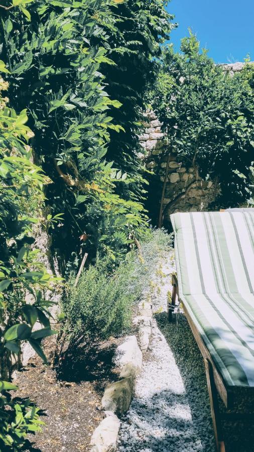 Rector'S Villa - Charming Retreat In Old Town With Jacuzzi In Private Courtyard Rab Town Esterno foto
